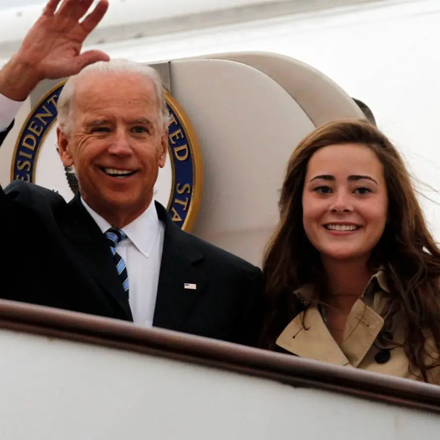President-Joe-Biden-and-granddaughter-Naiomi-Biden