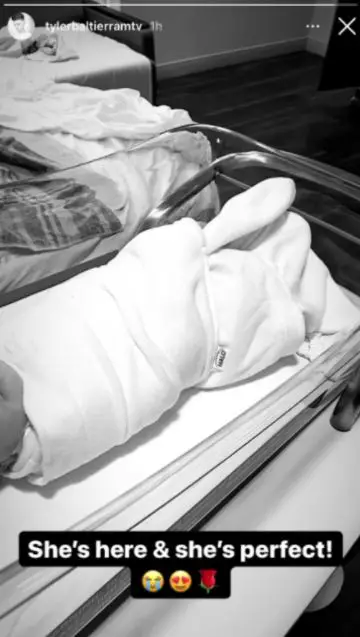 Tyler-Baltierra-Instagram-story-after-baby-arrives