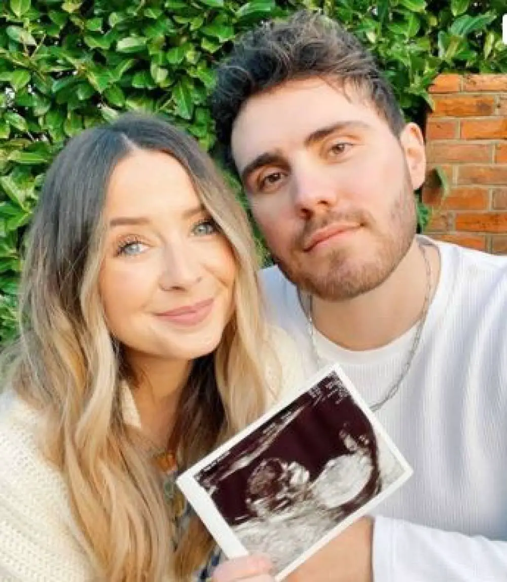 Zoe Sugg and Alfie Deyes are Expecting a Baby Girl!